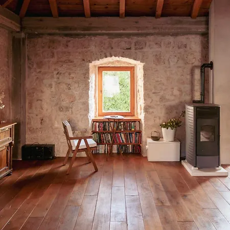 Ferienhaus Makina *